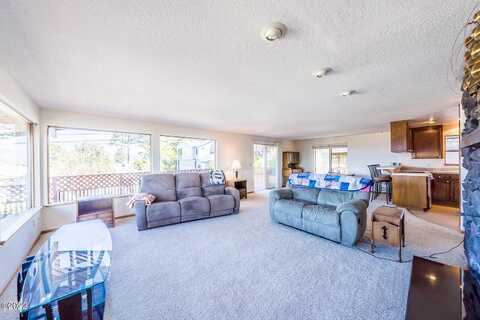 17Th, LINCOLN CITY, OR 97367
