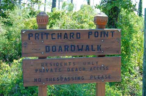Pritchard Point, NAVARRE, FL 32566