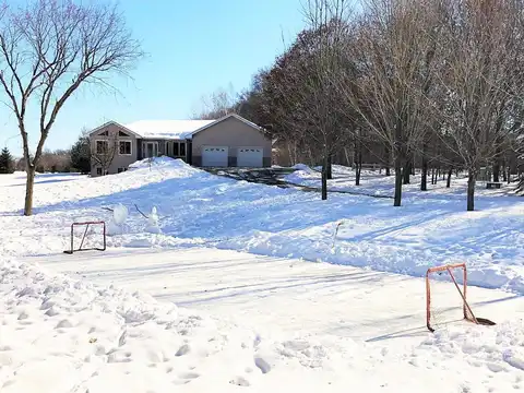 104Th, ZIMMERMAN, MN 55398