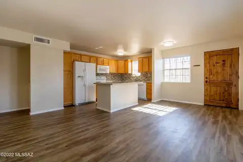 Camino Serna, TUCSON, AZ 85715