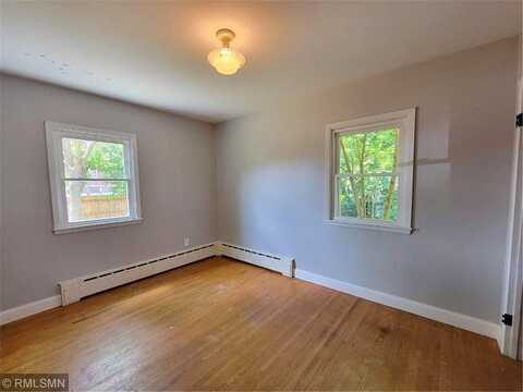 Pine, CHASKA, MN 55318