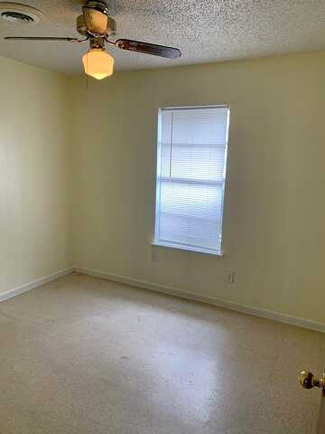 Hugosota, BEEVILLE, TX 78102