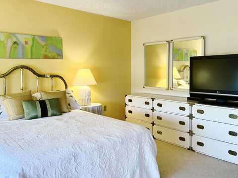 Deste, LAKE WORTH, FL 33467