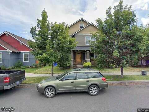 Wells Acres, BEND, OR 97701