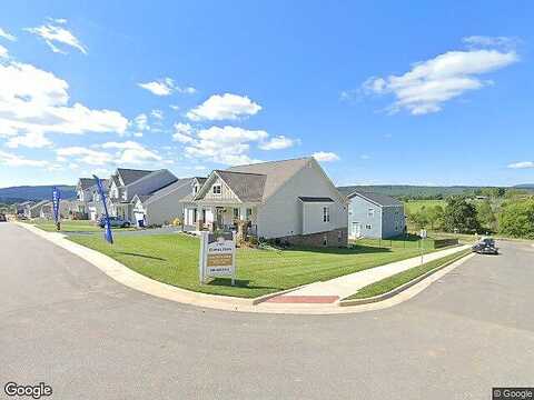 Claire, BLACKSBURG, VA 24060