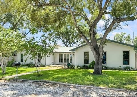 Amy, GEORGE WEST, TX 78022