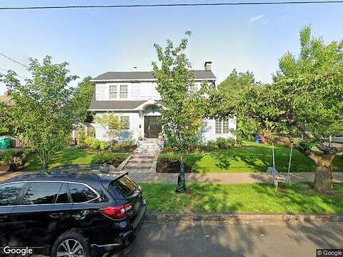 30Th, PORTLAND, OR 97211