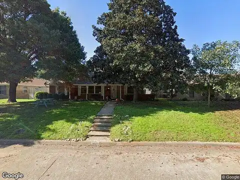 Esquire, GRAND PRAIRIE, TX 75050