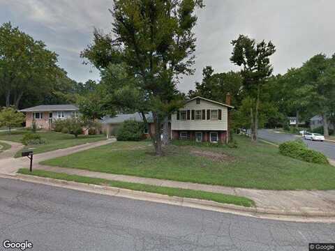 Carole, VIENNA, VA 22180