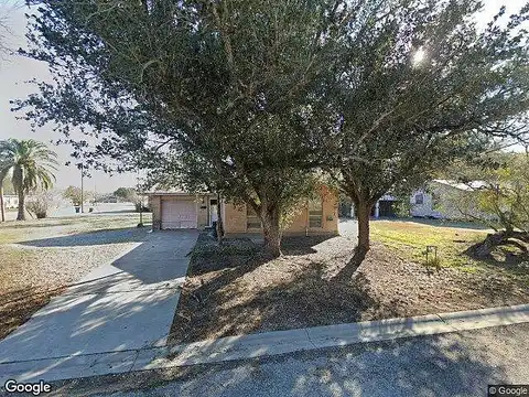 Avenue F, SINTON, TX 78387