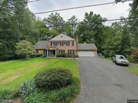Barbara, FAIRFAX, VA 22031