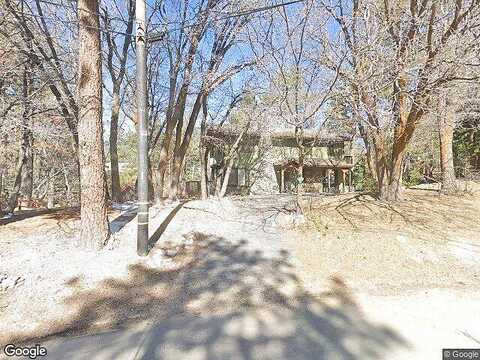 Esquimoux, GREEN VALLEY LAKE, CA 92341