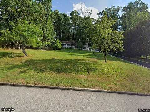 Leah, FORT WASHINGTON, PA 19034