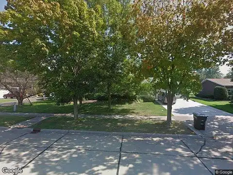 Hazel, OSHKOSH, WI 54901