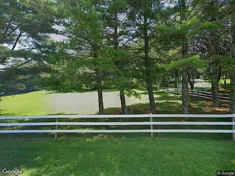 Arrowhead, TROUTVILLE, VA 24175