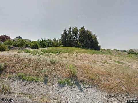 Twin Peaks, SELAH, WA 98942