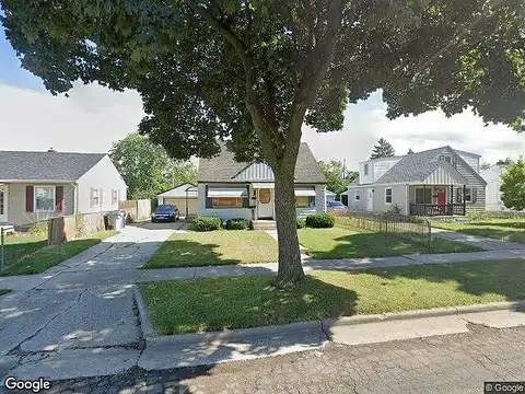 Kathryn, MILWAUKEE, WI 53218