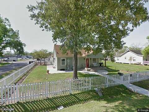 Avenue B, SOUTH HOUSTON, TX 77587