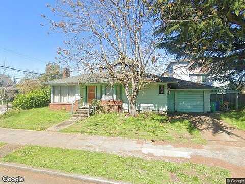 Gladstone, PORTLAND, OR 97206