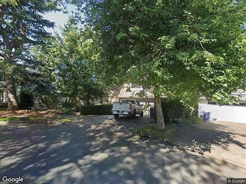64Th, KIRKLAND, WA 98033