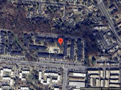 Kings Crown, FAIRFAX, VA 22031