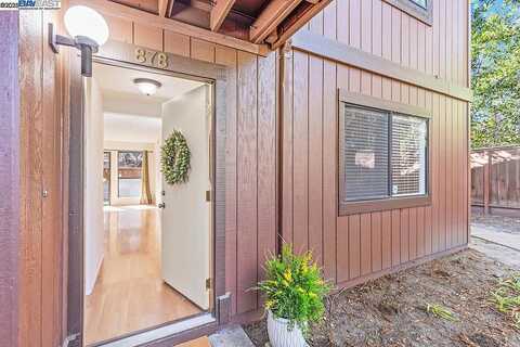 Camelback, PLEASANT HILL, CA 94523