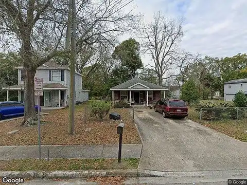 Paris, JACKSONVILLE, FL 32209