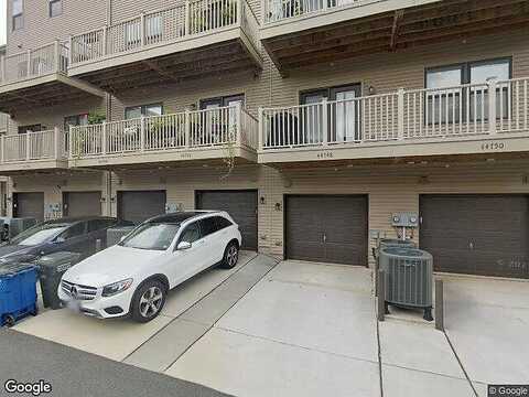 Tiverton, ASHBURN, VA 20147