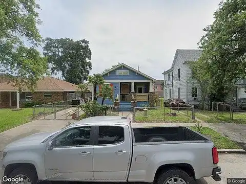 Avenue M 1/2, GALVESTON, TX 77550