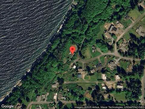 Susana, FREELAND, WA 98249