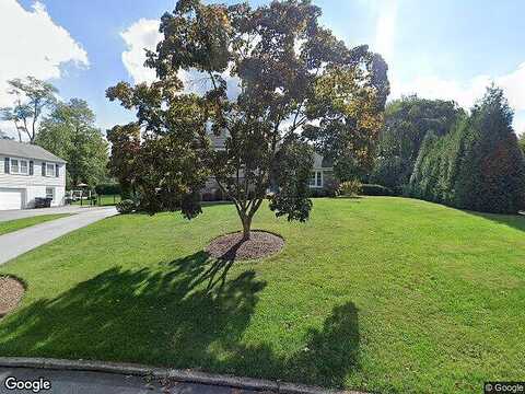 Clover Hill, WAYNE, PA 19087