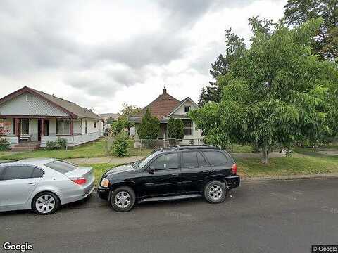8Th, YAKIMA, WA 98901