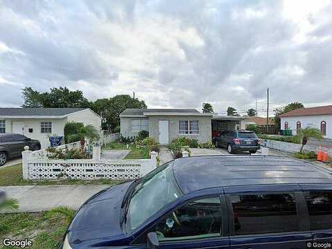 7Th, RIVIERA BEACH, FL 33404