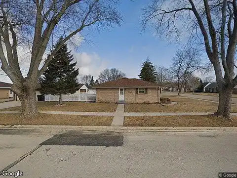 15Th, SOUTH MILWAUKEE, WI 53172