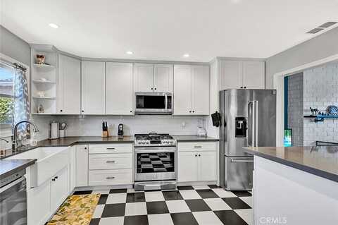 Russell, ORANGE, CA 92867