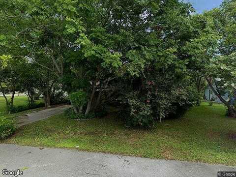 Dundee, WEEKI WACHEE, FL 34613