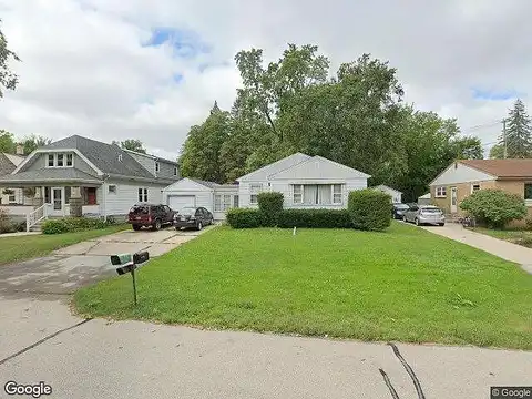 Willow Glen, MILWAUKEE, WI 53209