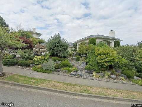 169Th, BELLEVUE, WA 98006