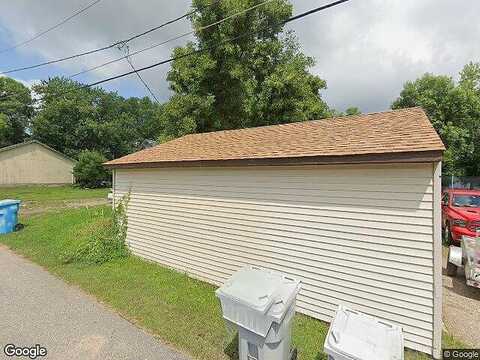 9Th, CHISHOLM, MN 55719