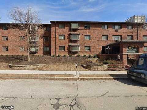 Milwaukee, MILWAUKEE, WI 53202