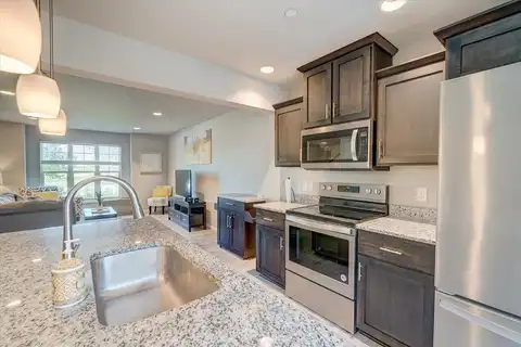 Point, VERONA, WI 53593