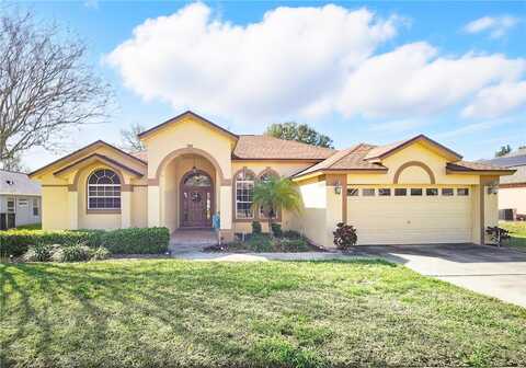Holly Berry, CLERMONT, FL 34711