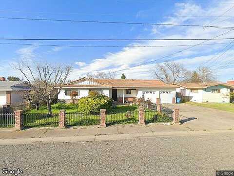 17Th, OLIVEHURST, CA 95961