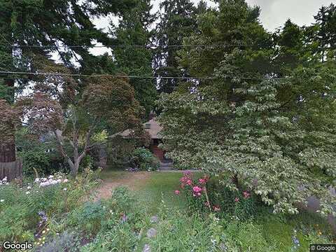 33Rd, LAKE FOREST PARK, WA 98155