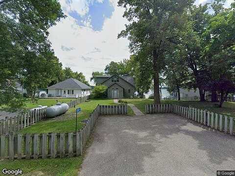 Maple Inn, MENTOR, MN 56736