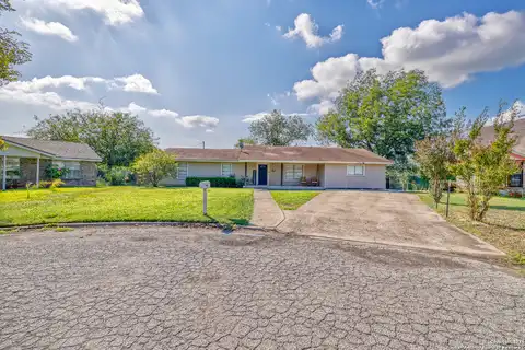 Studer, UVALDE, TX 78801