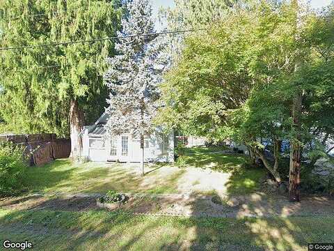 Lucky, ALLYN, WA 98524