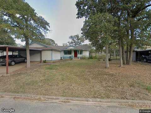 Live Oak, CEDAR CREEK, TX 78612