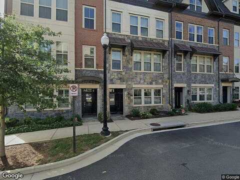 Quinn, ARLINGTON, VA 22204