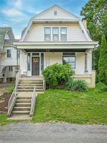 Genessee, PITTSBURGH, PA 15223